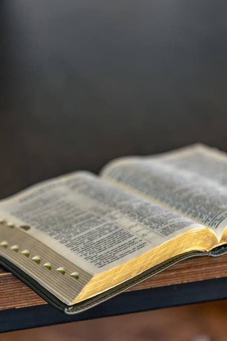 Análise Hermenêutica de Efésios 6:2